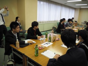 与其他大学、高中的交流会情况